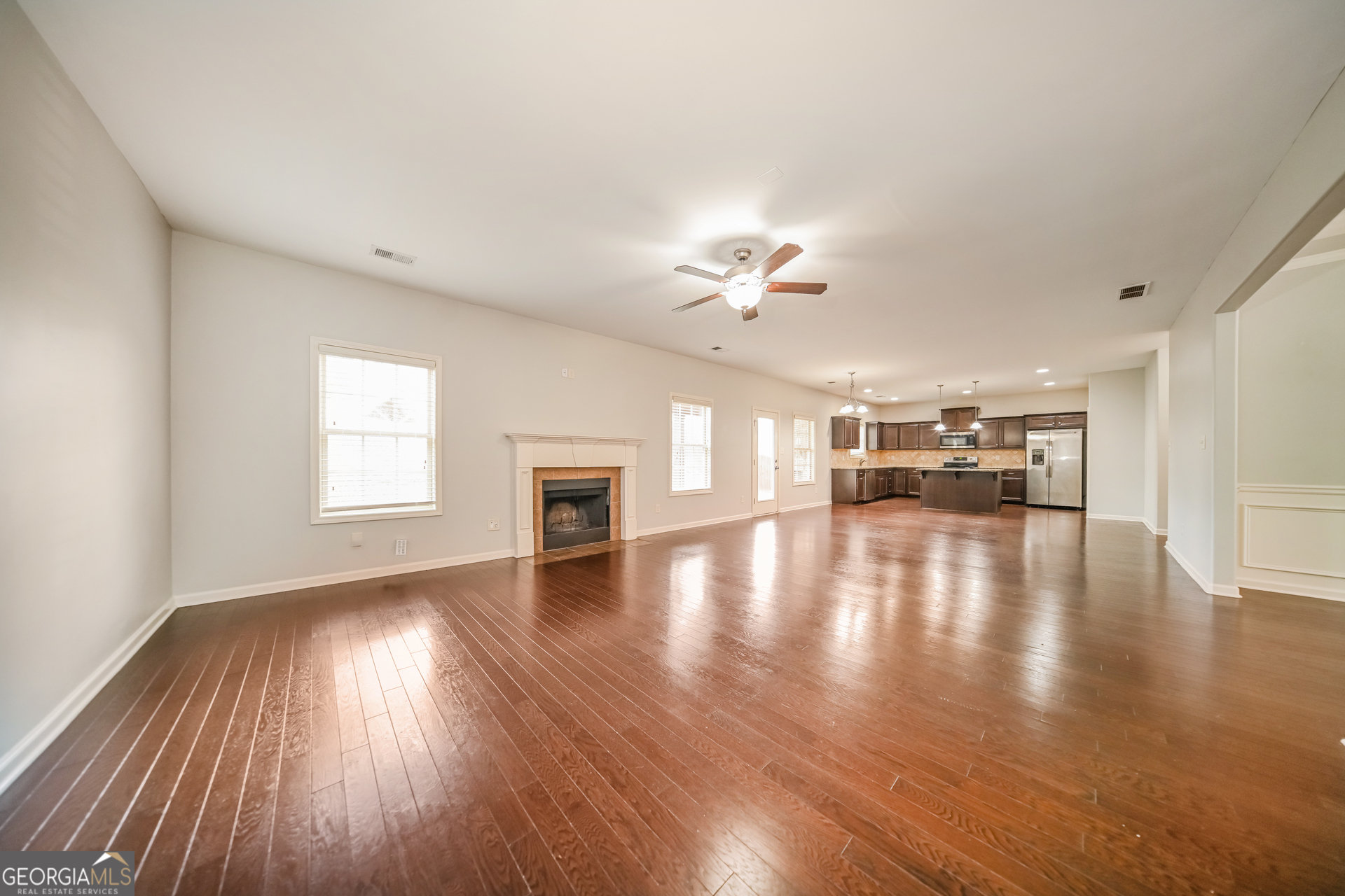 324 Cliffhaven Circle Property Photo 4