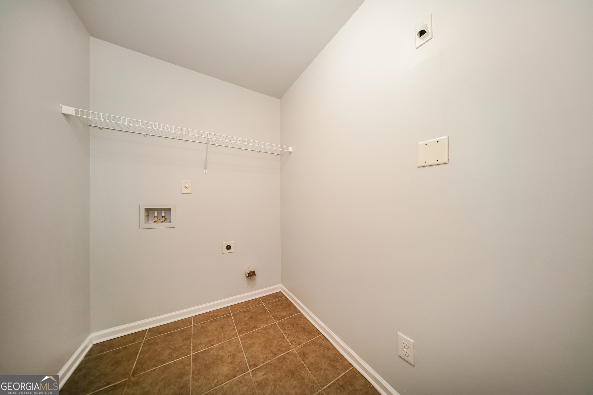 324 Cliffhaven Circle Property Photo 9