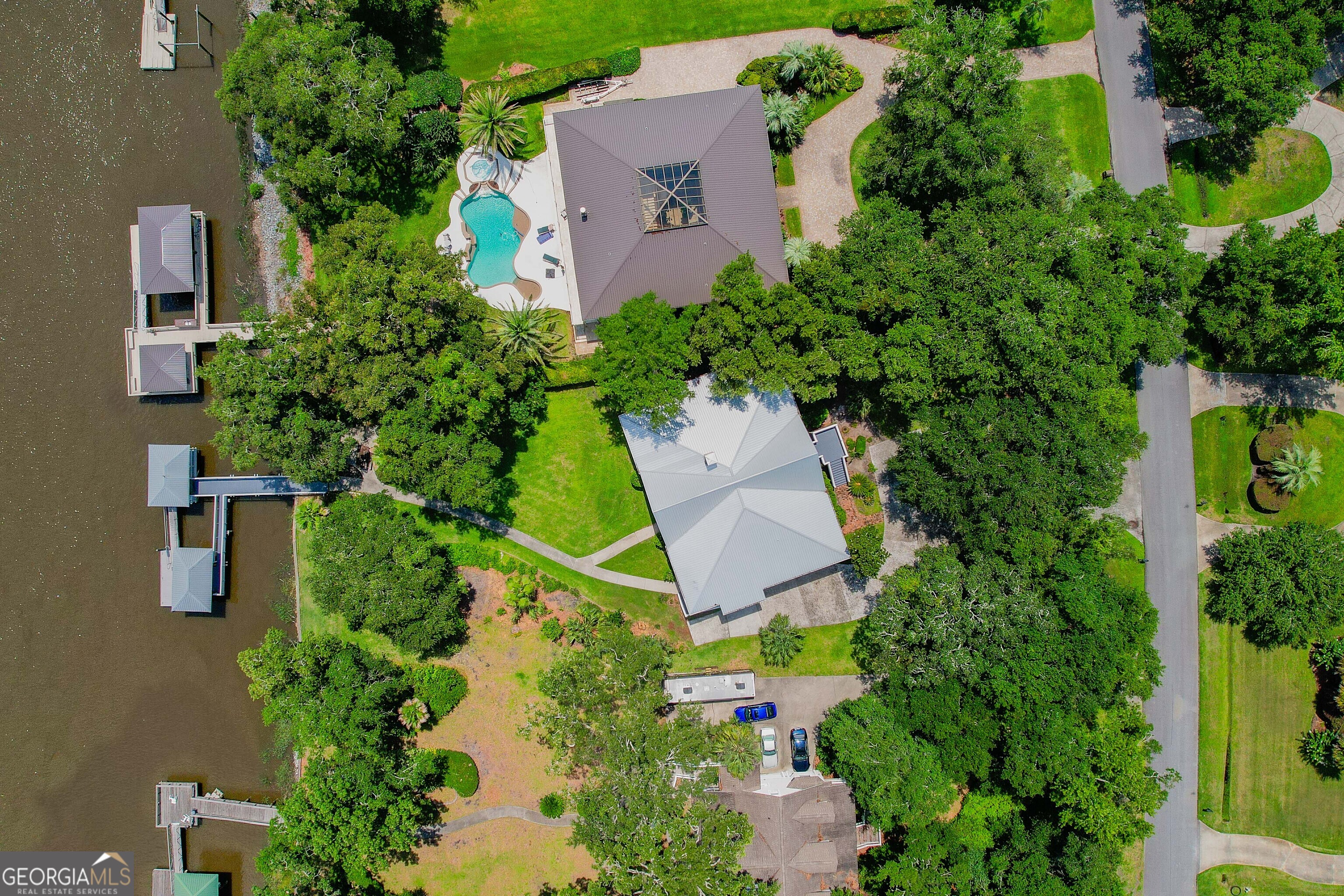 146 Royal Drive Property Photo 8