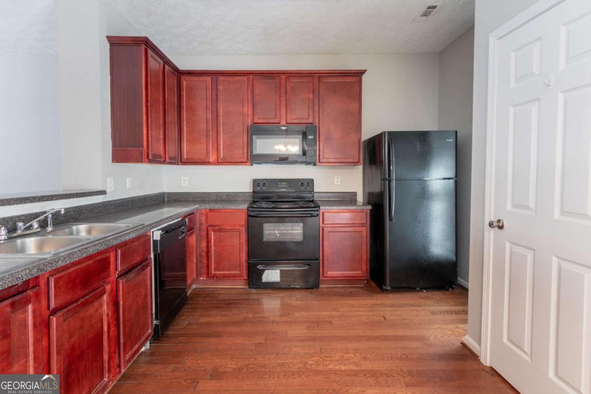 4217 High Park Lane Property Photo 8