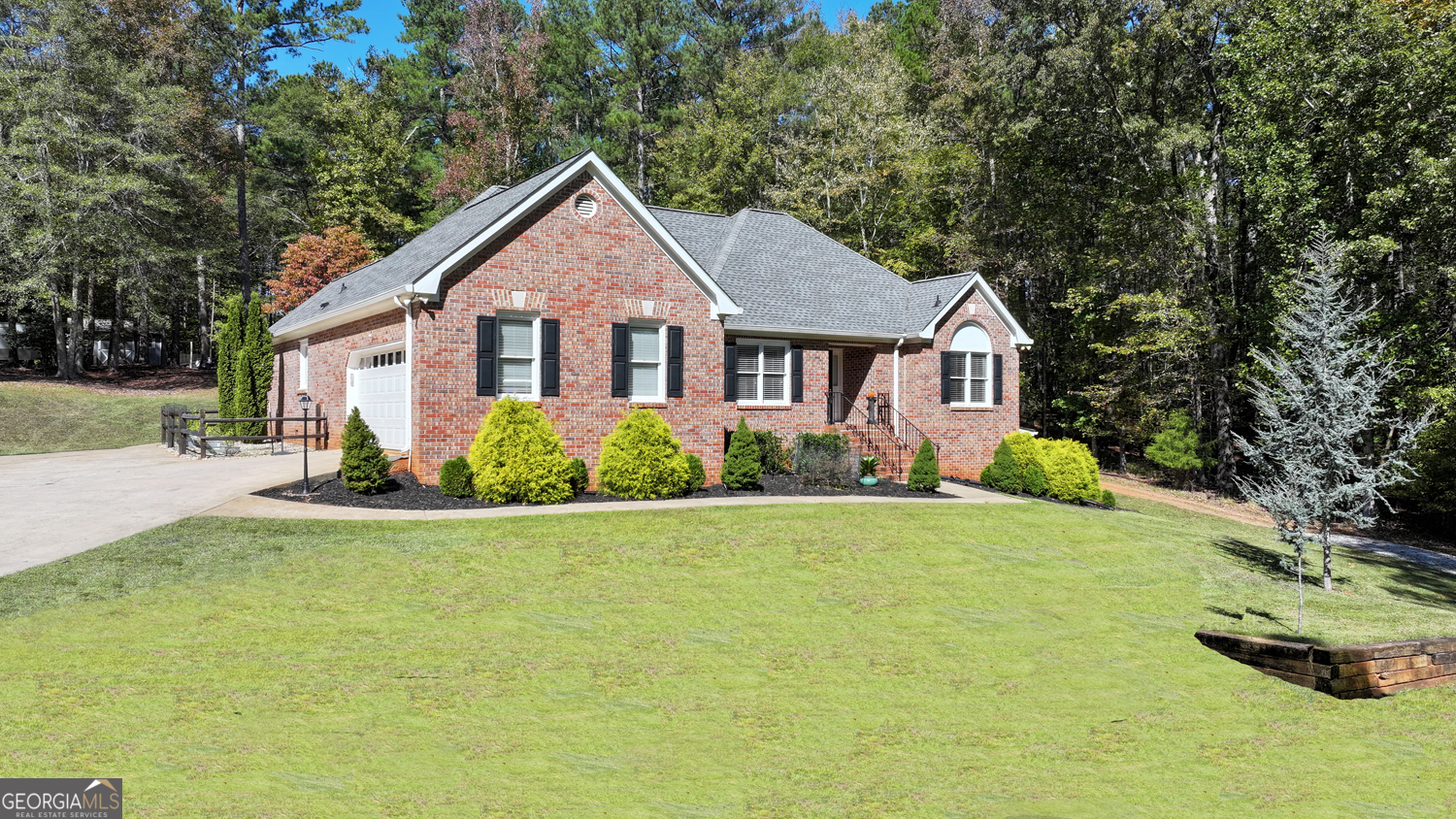 482 Buck Trail Property Photo 1
