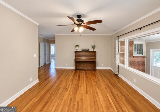1221 Ridge Avenue N Property Photo 7