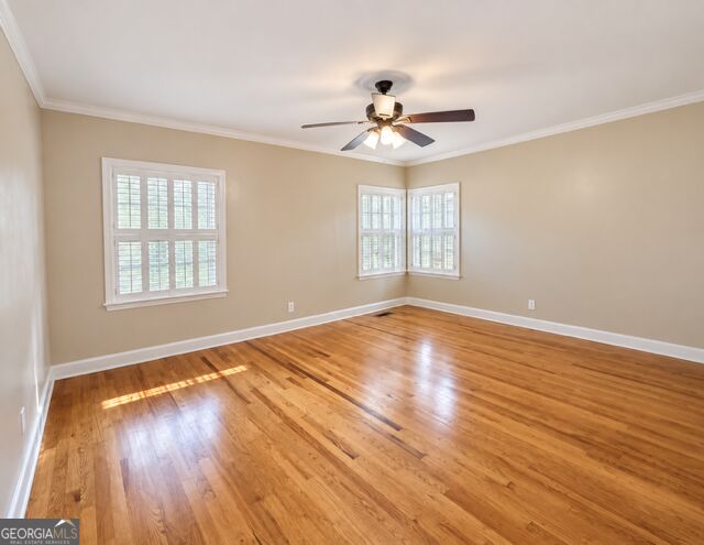 1221 Ridge Avenue N Property Photo 9