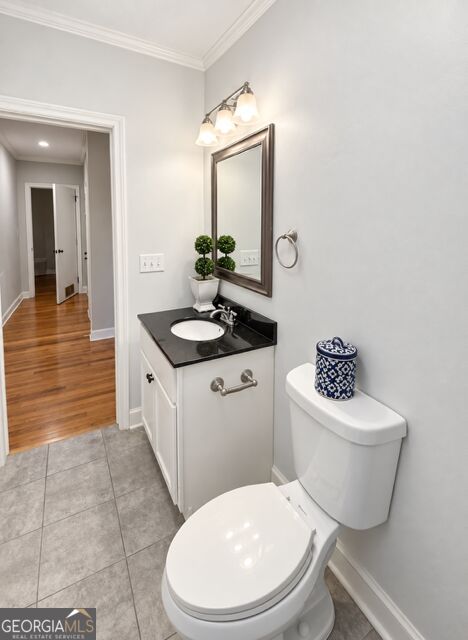 1221 Ridge Avenue N Property Photo 10