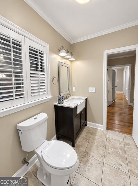 1221 Ridge Avenue N Property Photo 12