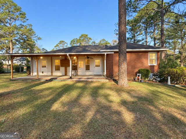 1221 Ridge Avenue N Property Photo 17