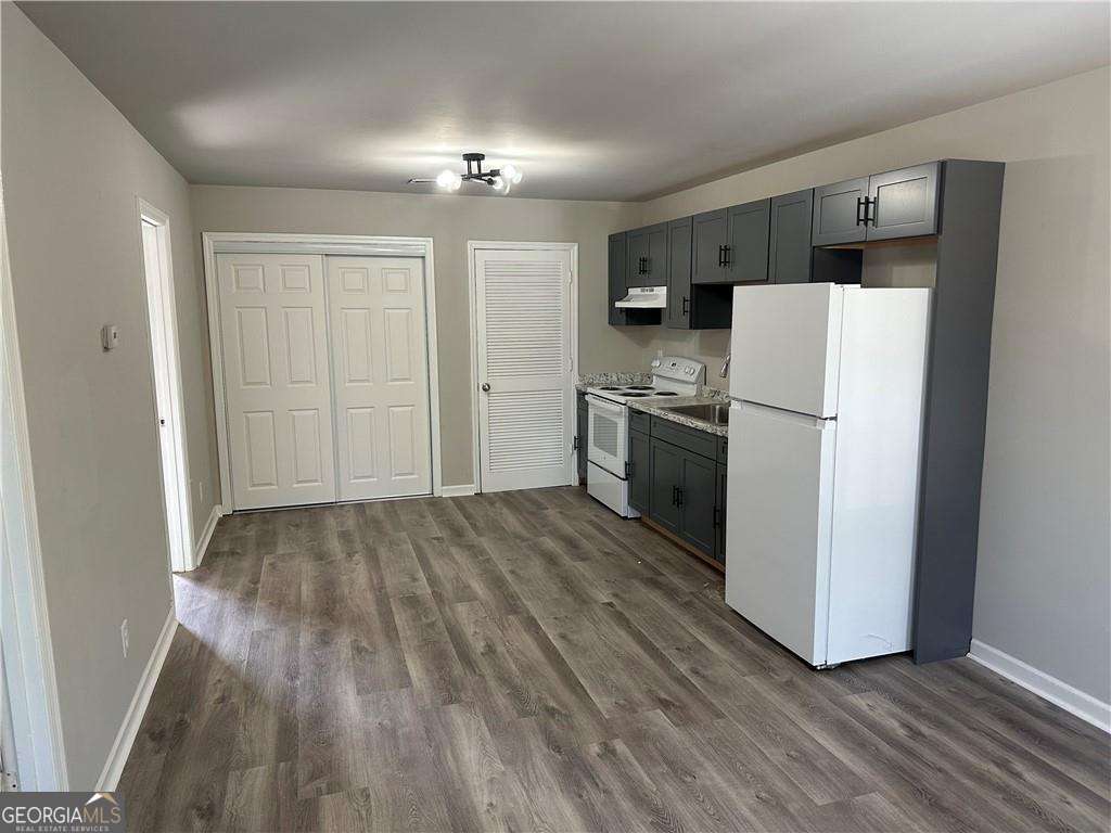 432 4th Avenue Property Photo 4