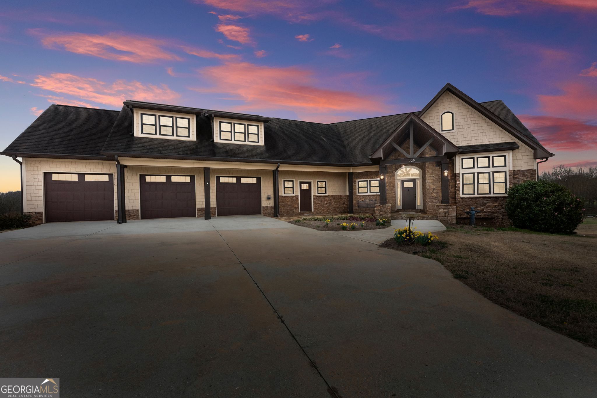725 County Farm Road Property Photo 1