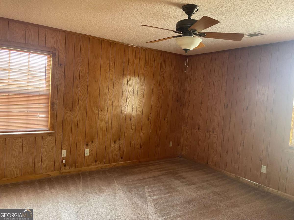 109 Lincoln Drive Property Photo 10