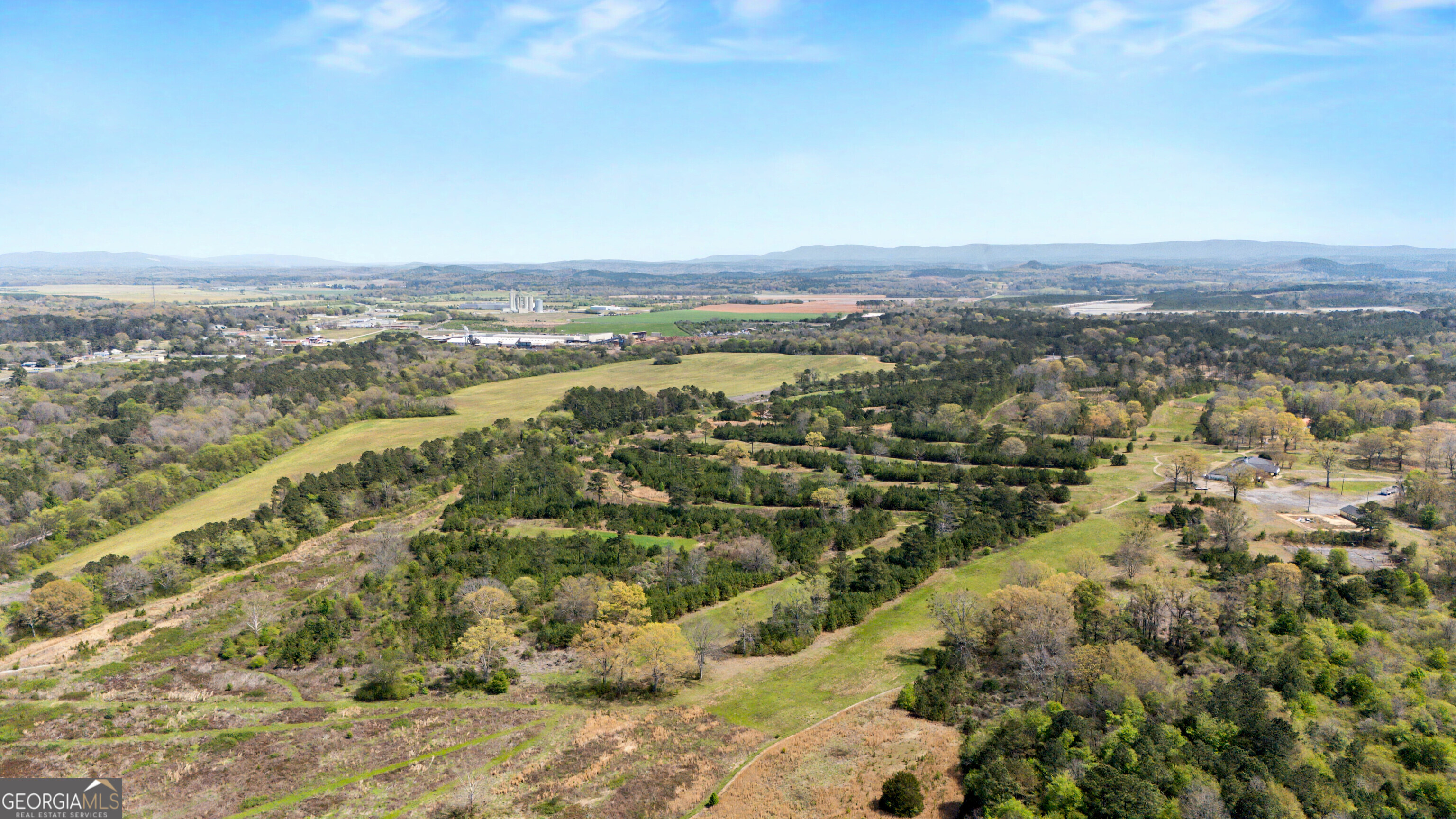 101 Ironaton Property Photo 2
