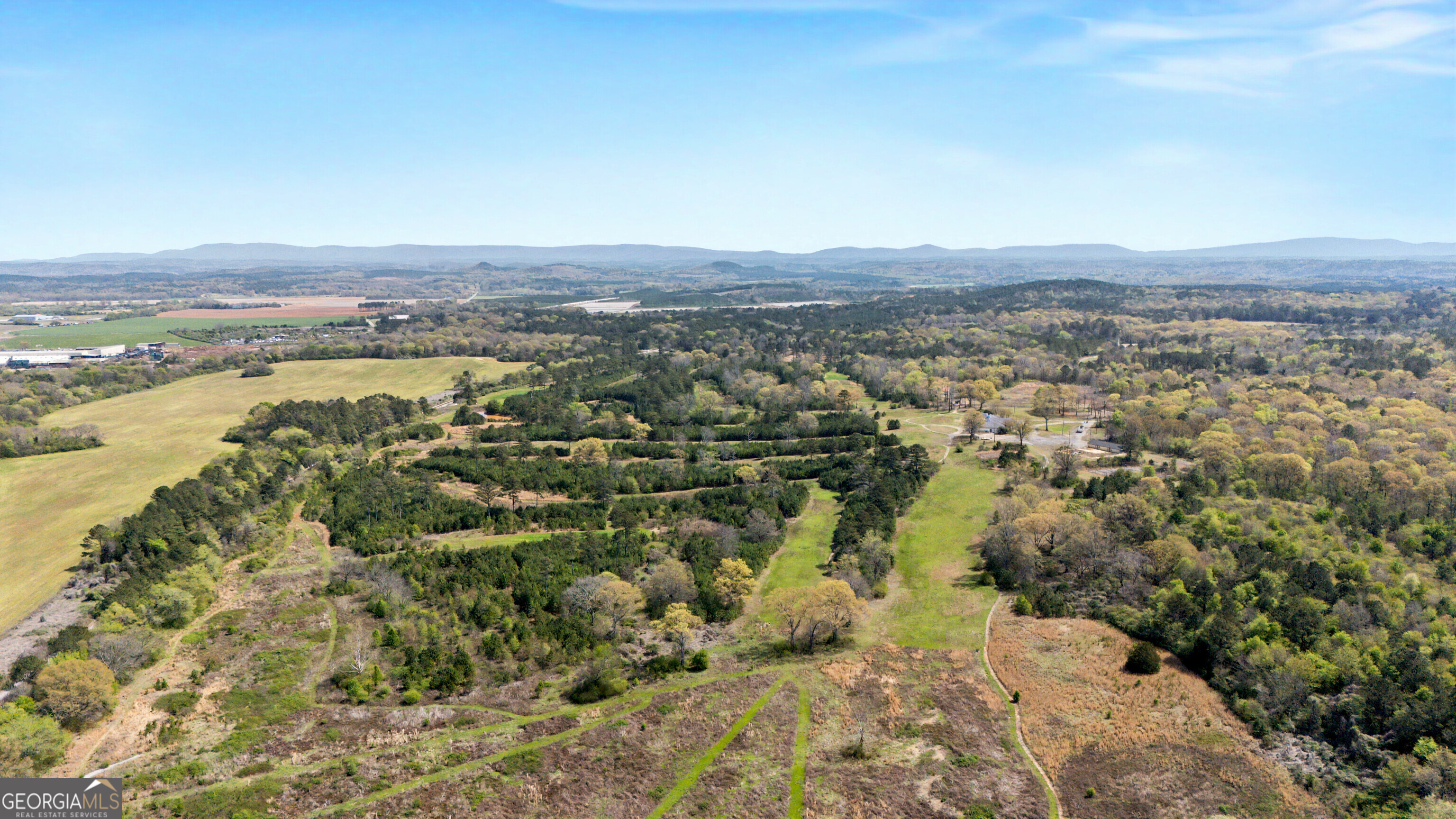 101 Ironaton Property Photo 3