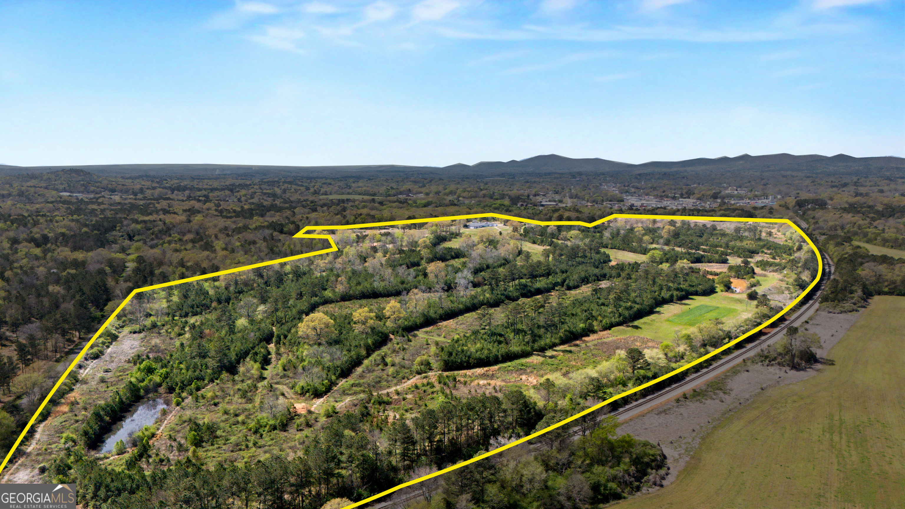 101 Ironaton Property Photo 4