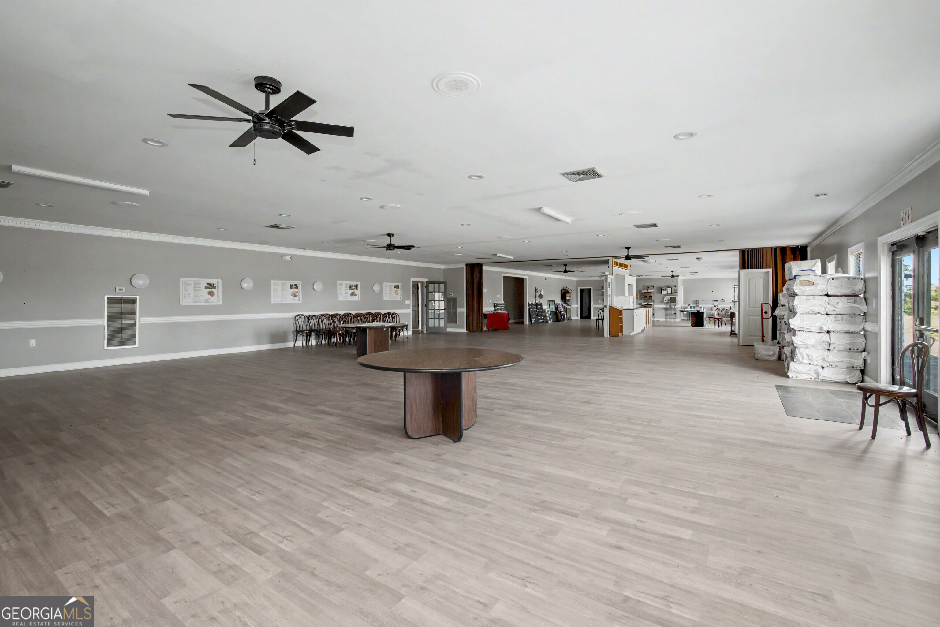 101 Ironaton Property Photo 11