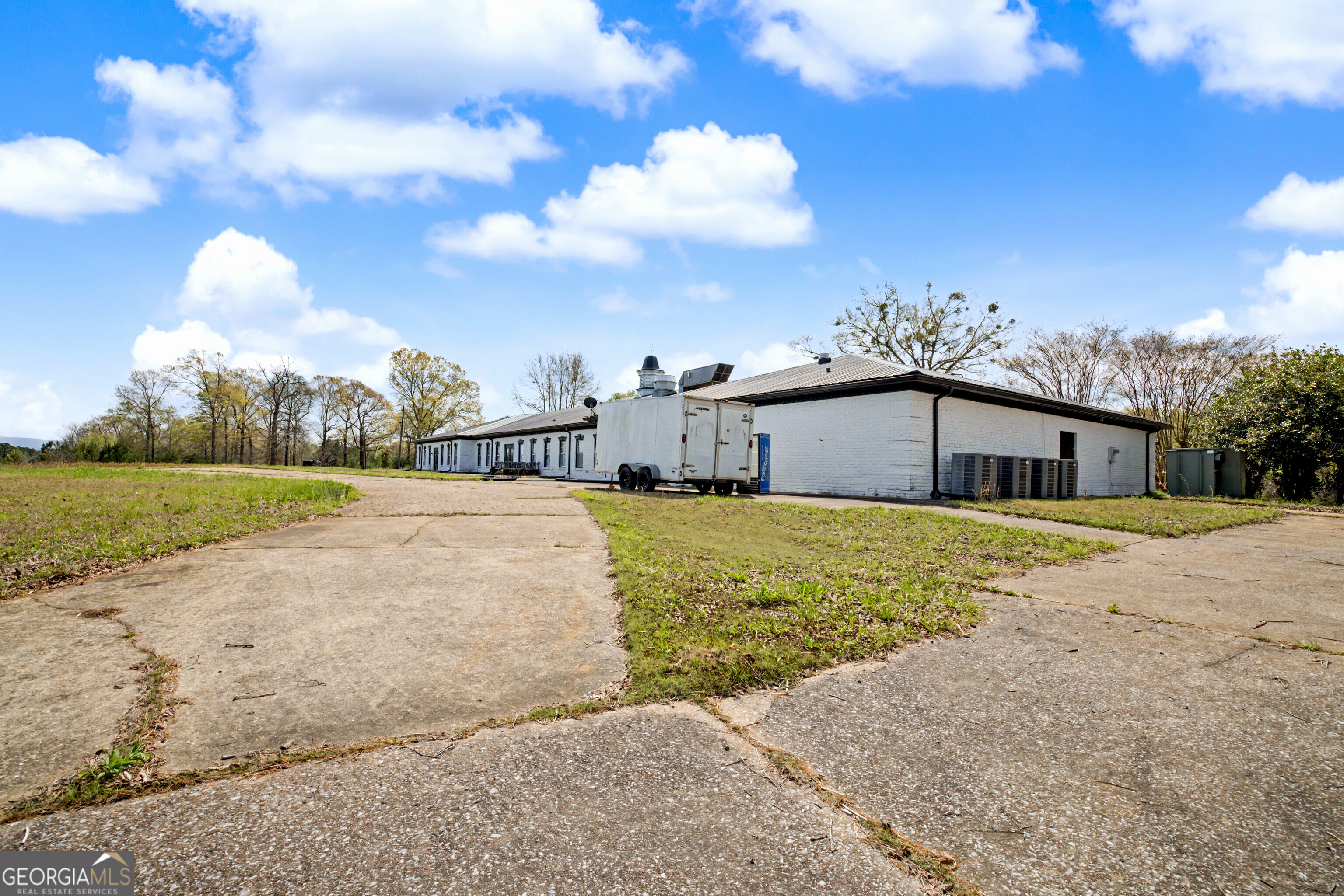 101 Ironaton Property Photo 13