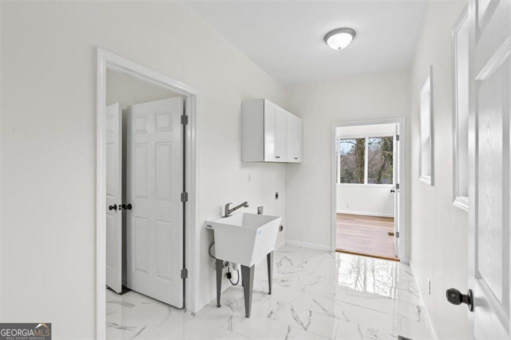 1804 Gordon Avenue Ne Property Photo 18