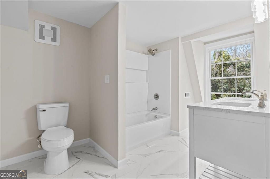 1804 Gordon Avenue Ne Property Photo 30