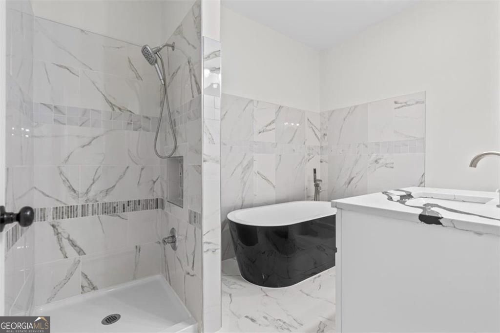 1804 Gordon Avenue Ne Property Photo 33