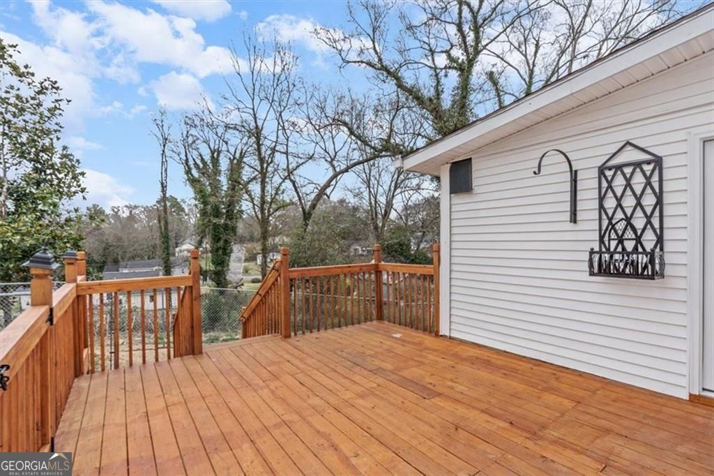 1804 Gordon Avenue Ne Property Photo 40