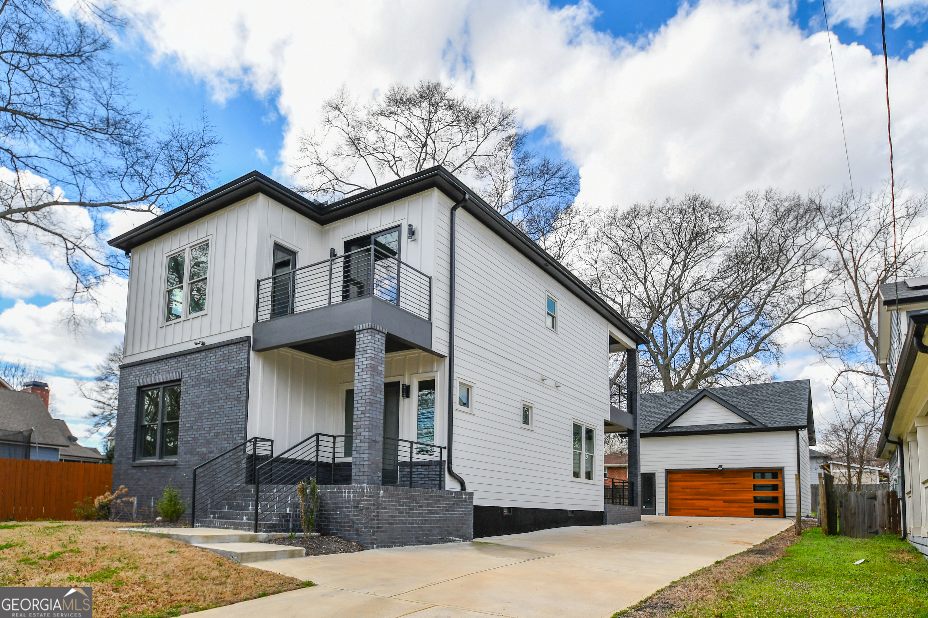 3419 Hamilton Avenue Property Photo 1