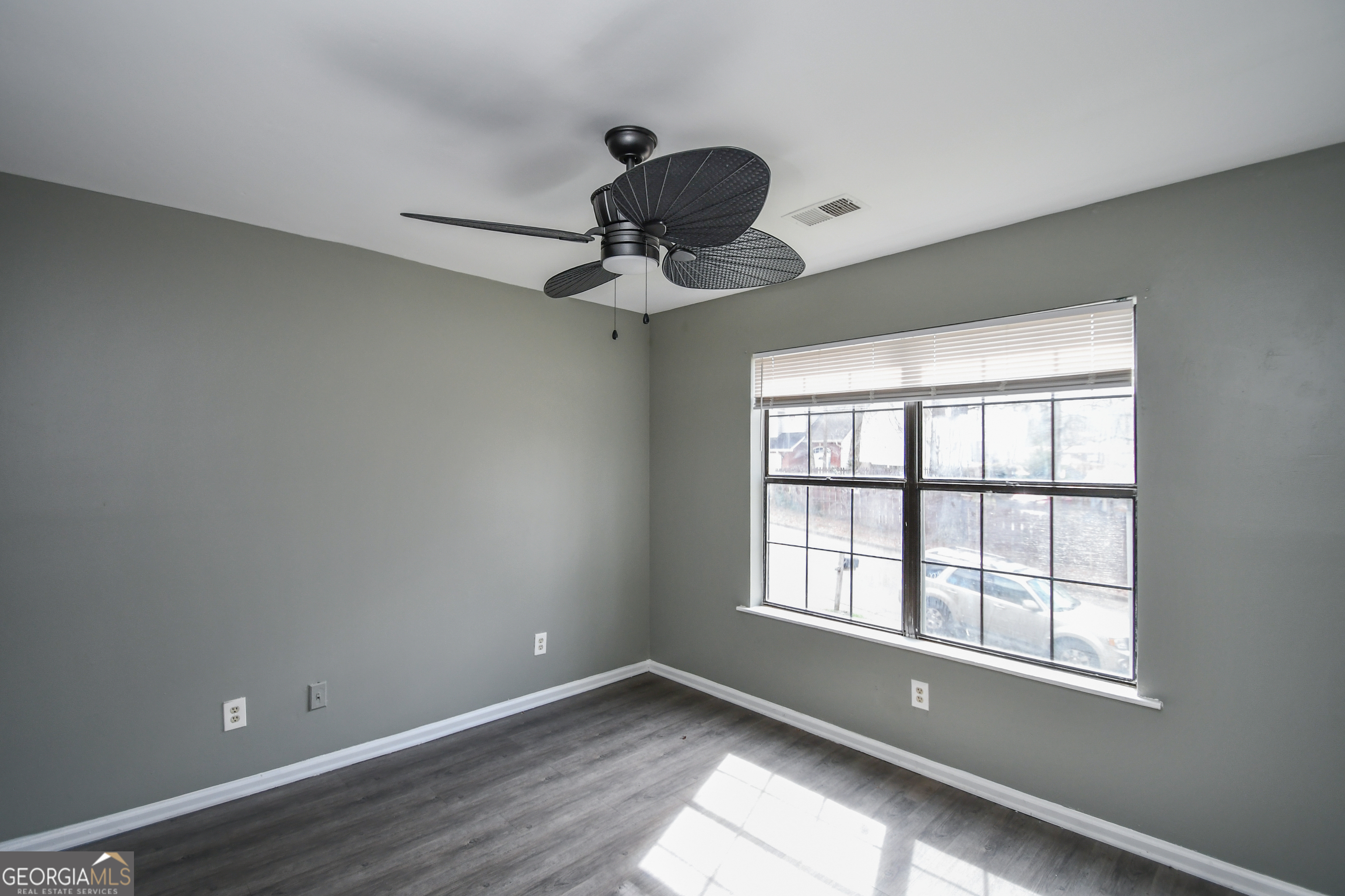 735 Oak Drive Property Photo 3