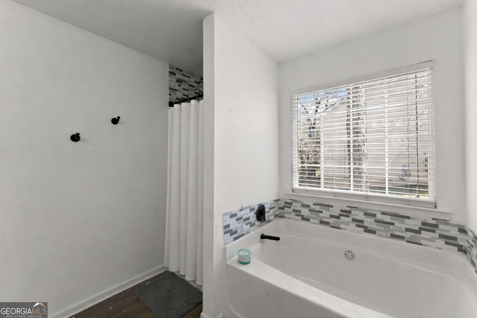 3044 Saddle Creek Drive Property Photo 14