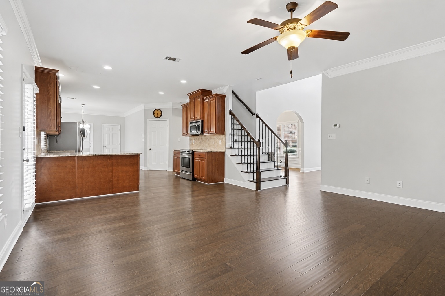 2594 Dolostone Way Property Photo 16