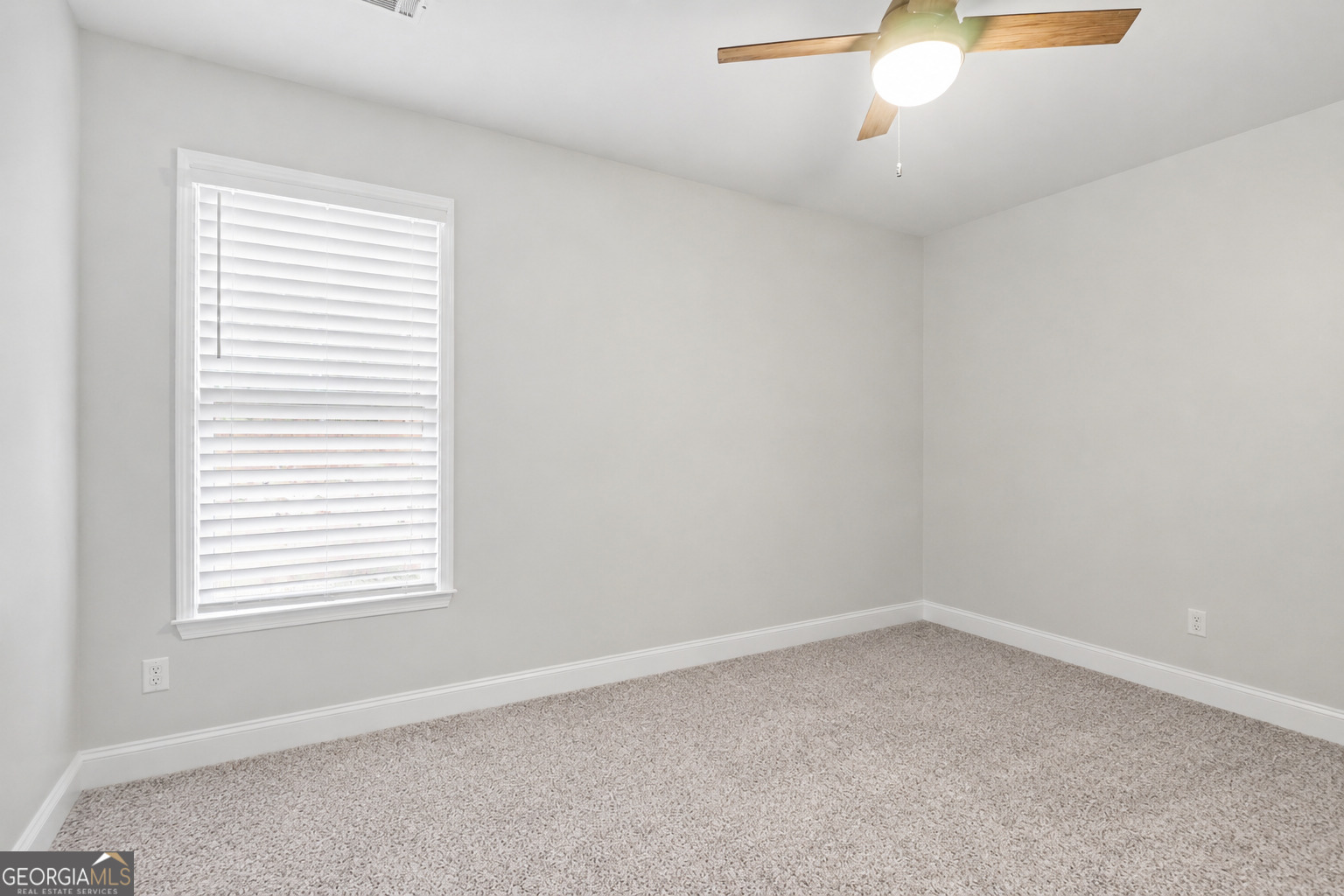 2594 Dolostone Way Property Photo 27