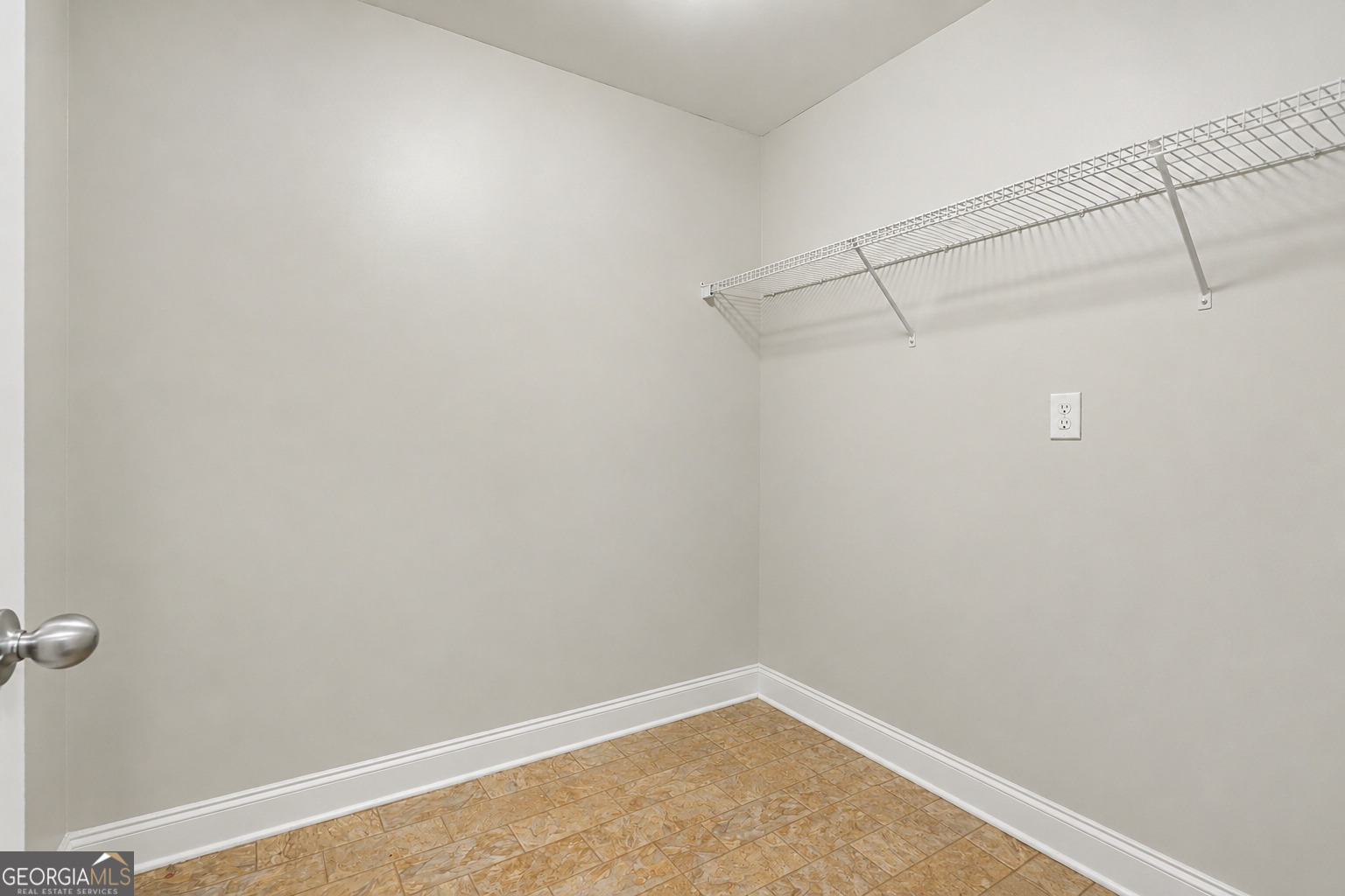 2594 Dolostone Way Property Photo 29