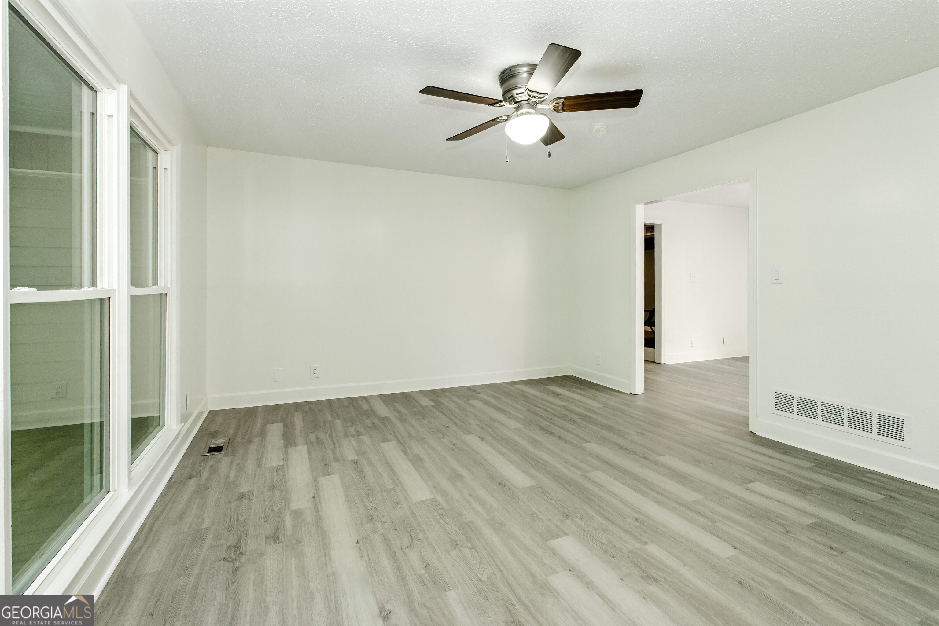 3235 Clarks Bridge Road Property Photo 13