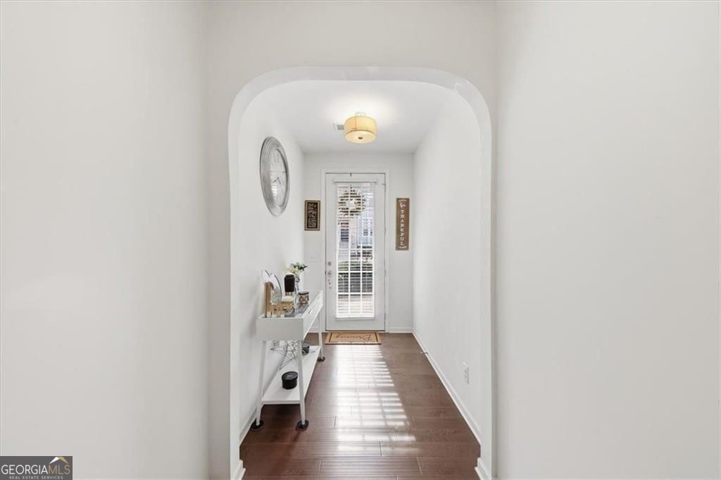 5527 Radford Loop Property Photo 2