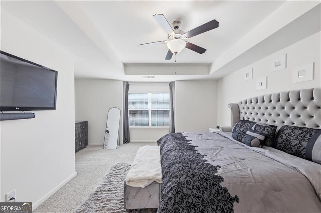 5527 Radford Loop Property Photo 11