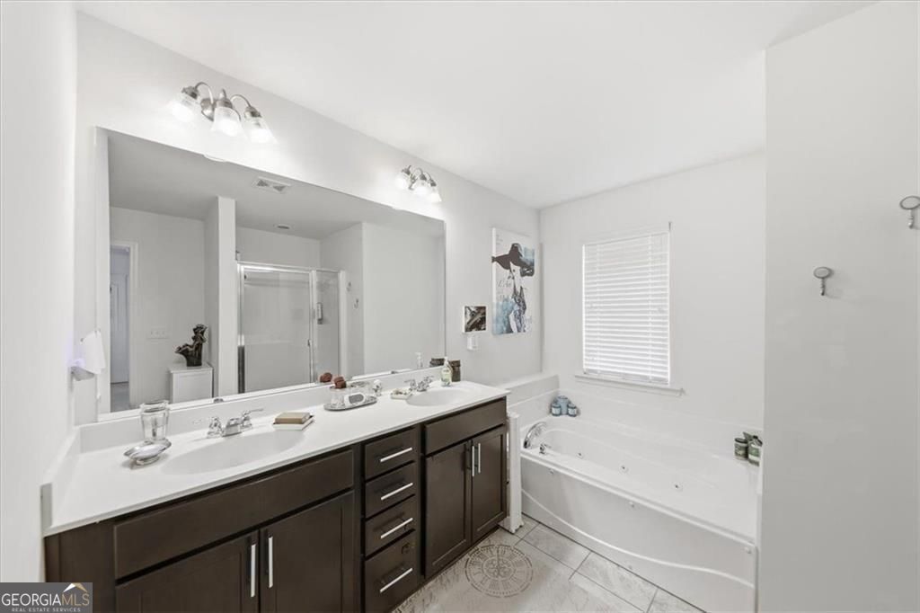 5527 Radford Loop Property Photo 16