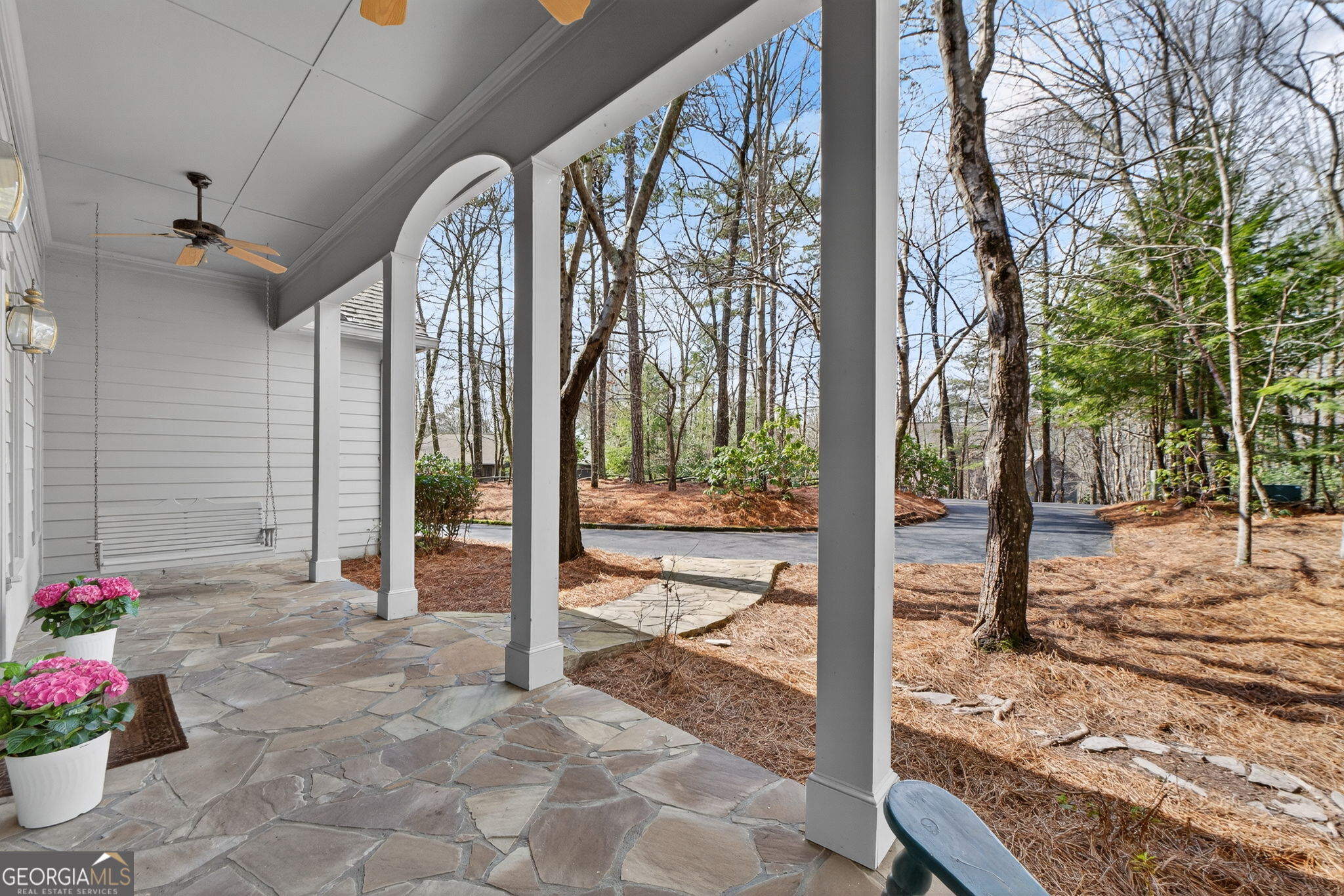 1027 Hunters Trace Property Photo 4