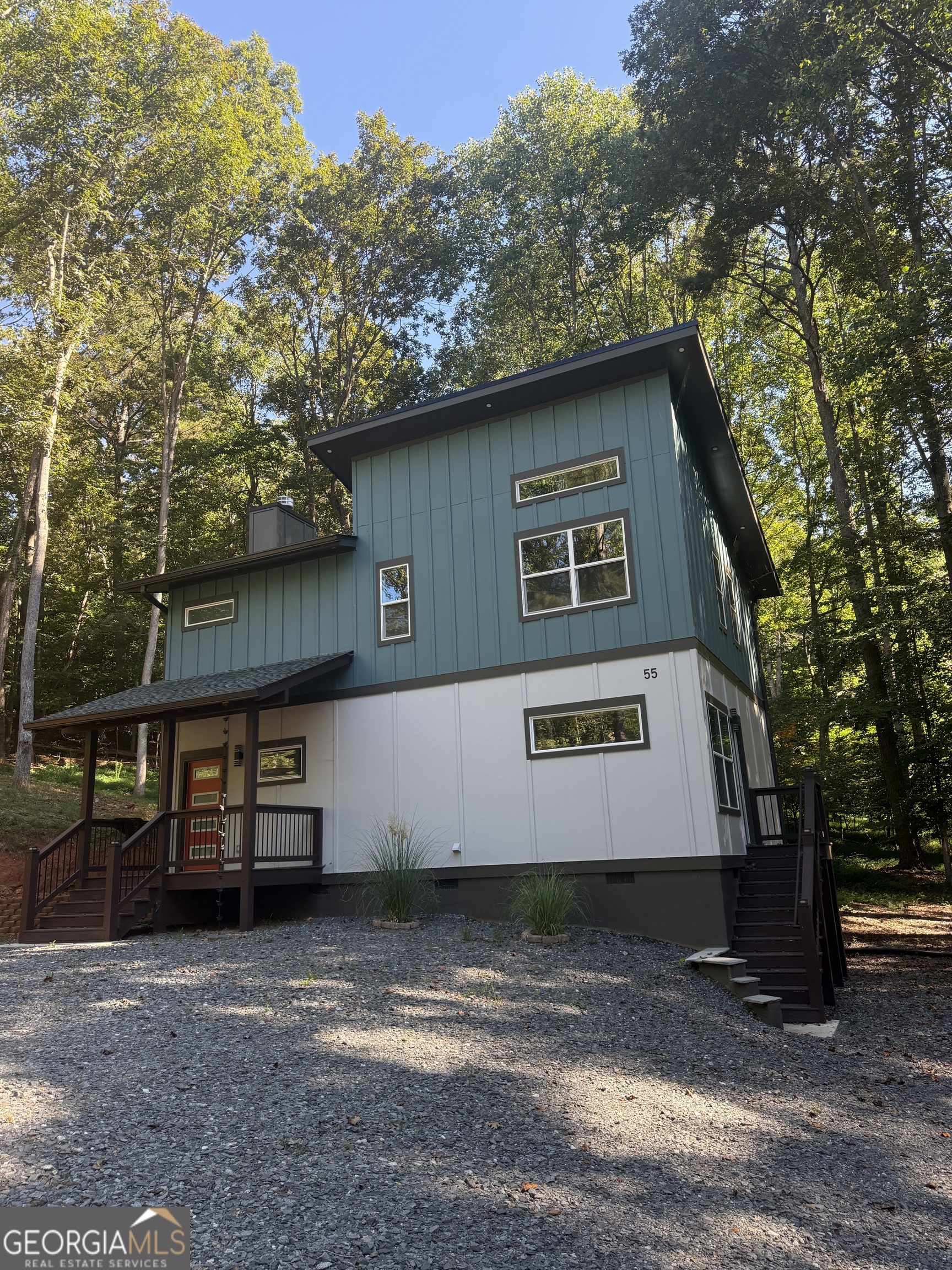 55 Elmwood Circle Property Photo 1