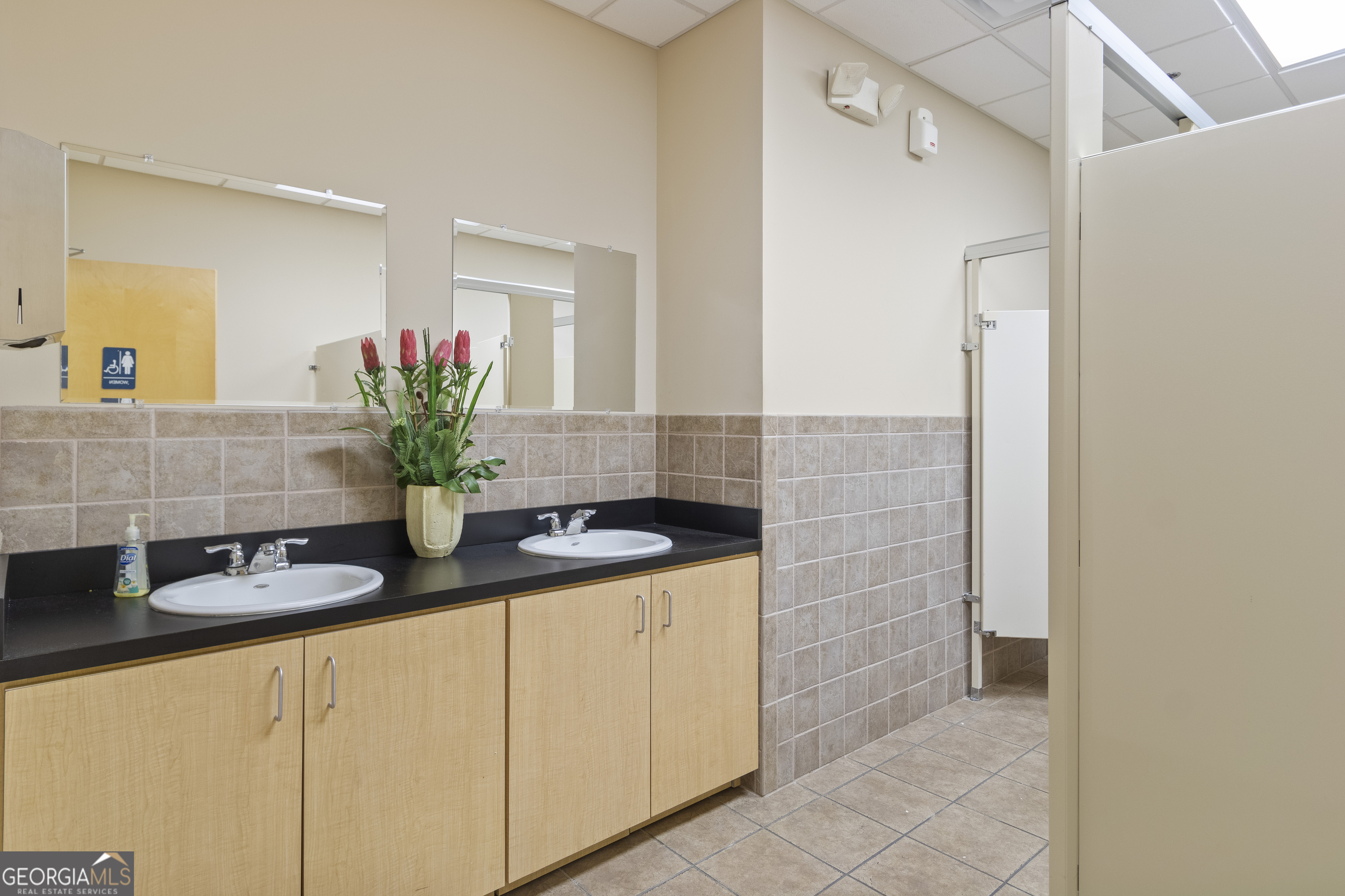 1690 Roberts Boulevard # 110 Property Photo 15