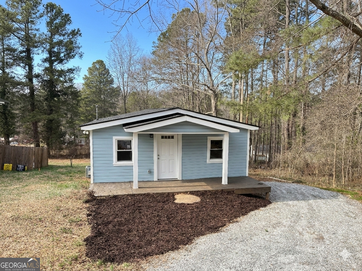 286 Pine Avenue Property Photo 1
