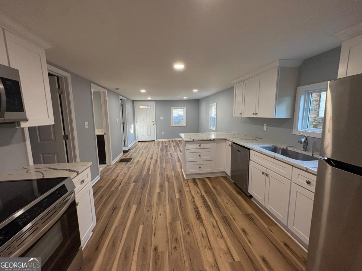 286 Pine Avenue Property Photo 8