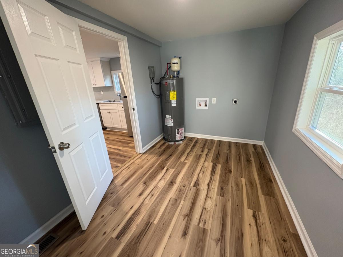 286 Pine Avenue Property Photo 13