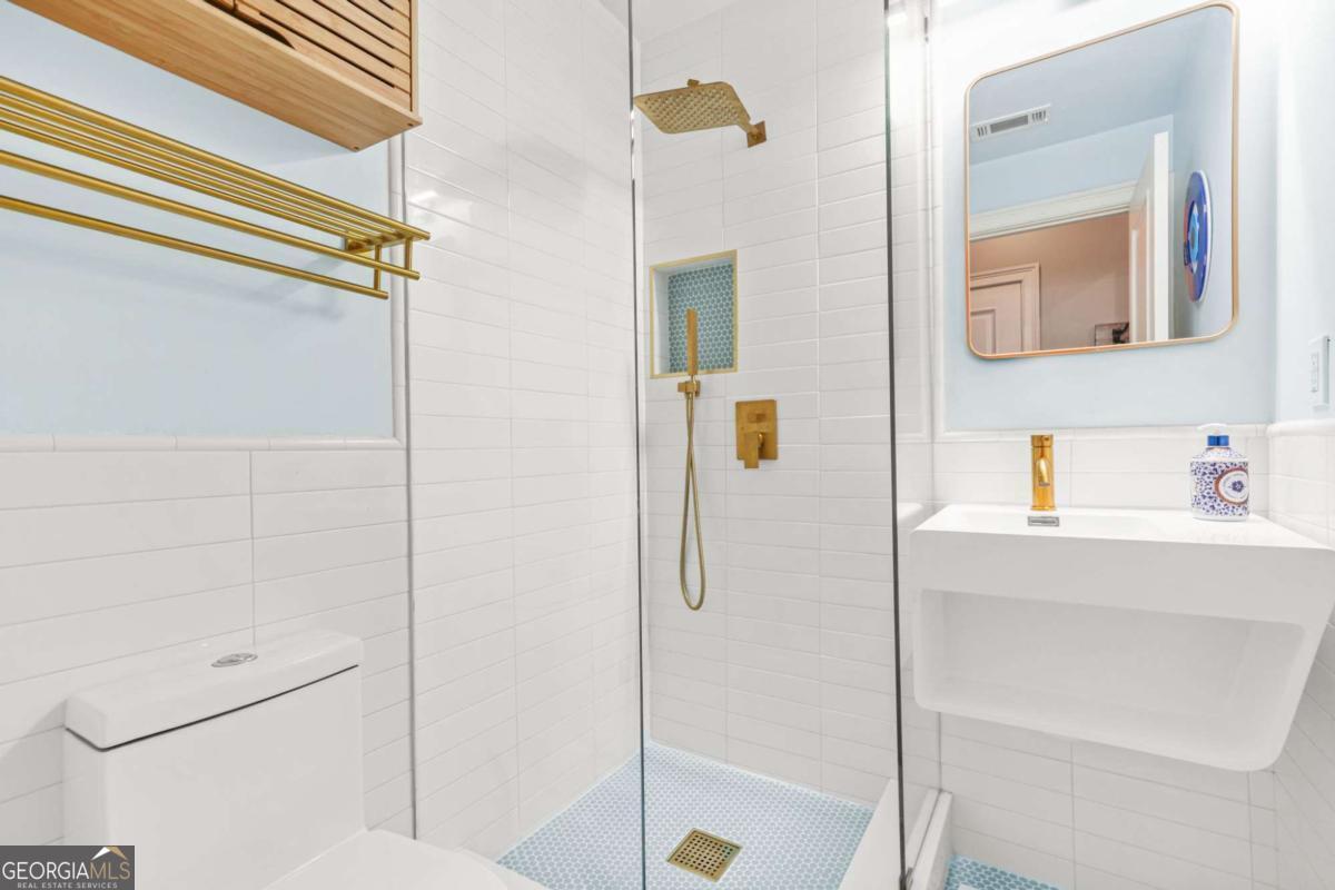 385 15th Street Nw # 6 Property Photo 40