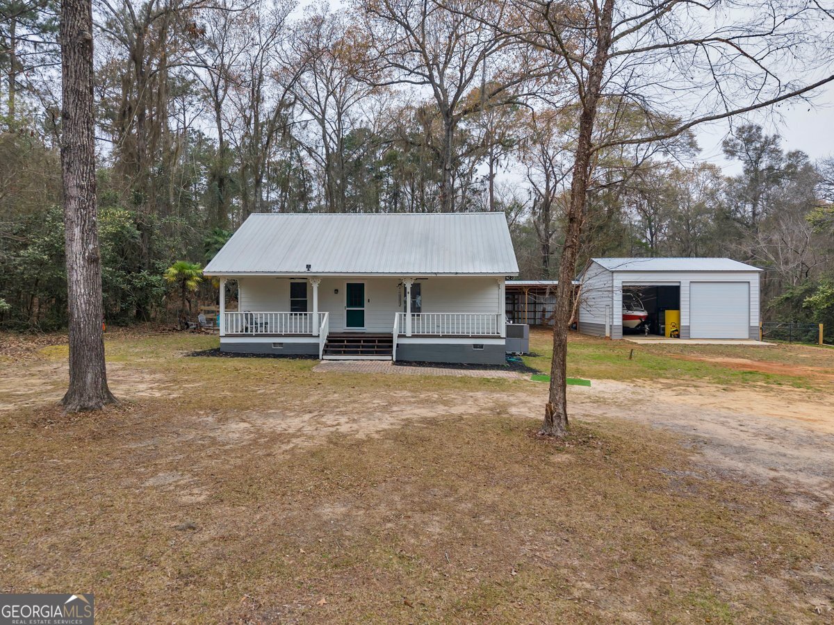 418 Flintside Drive Property Photo 4