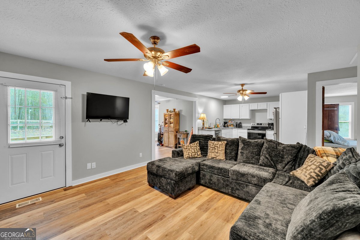 418 Flintside Drive Property Photo 10