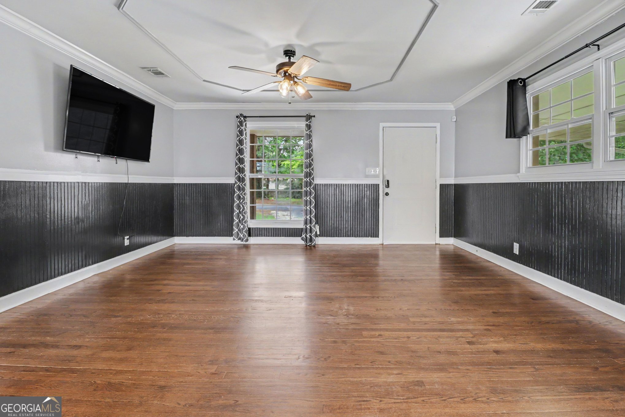 5283 Chantilly Terrace Property Photo 5