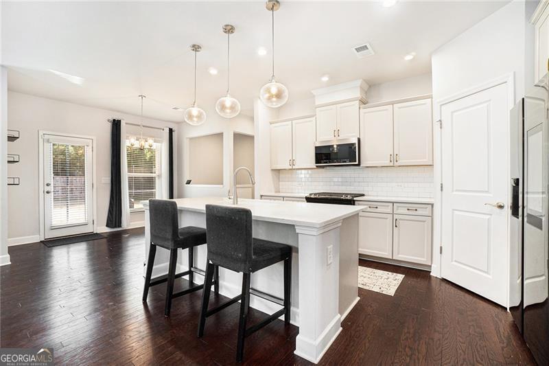 55 Clubhouse Way Property Photo 5