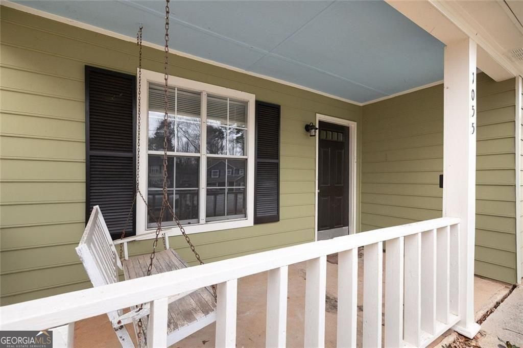 1055 Autumn Crest Court Property Photo 2