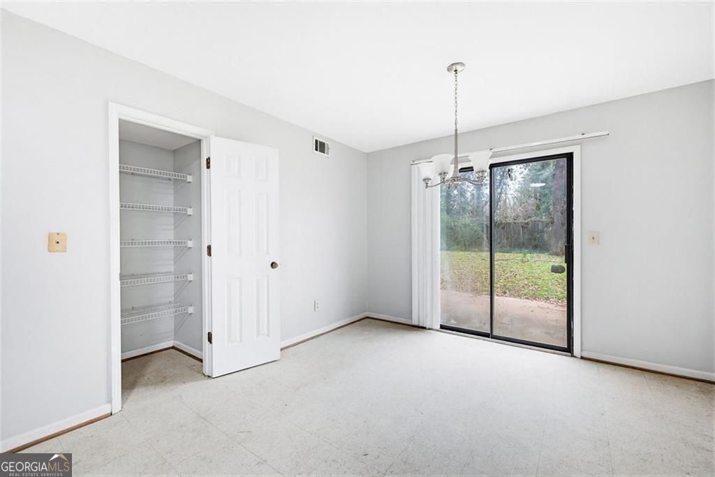 1055 Autumn Crest Court Property Photo 12