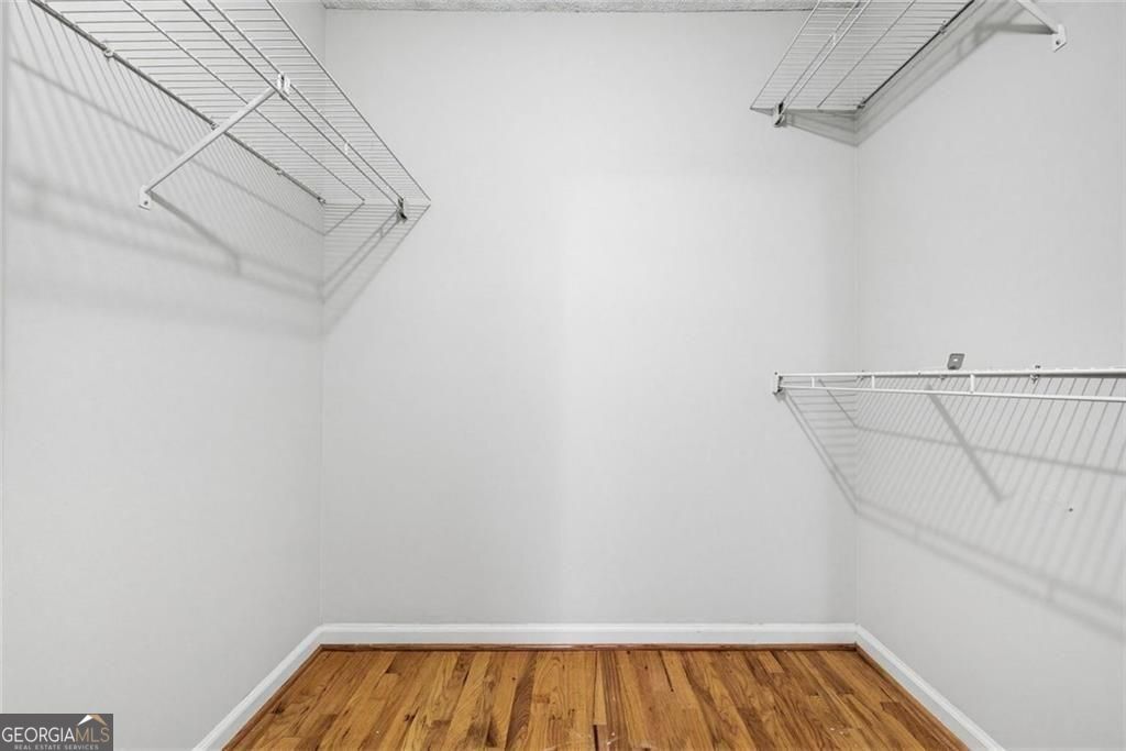 1055 Autumn Crest Court Property Photo 13