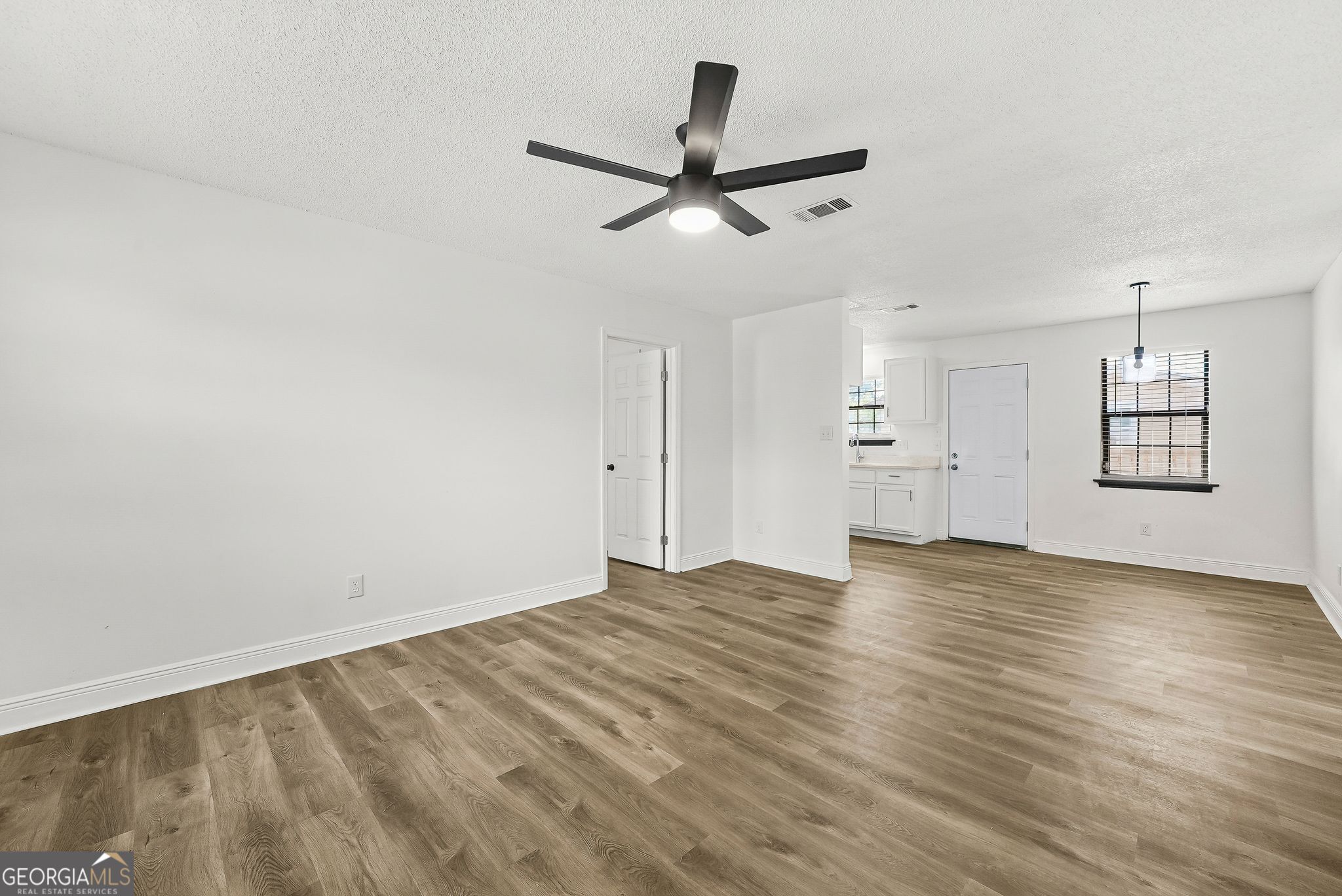 545 Grosso Avenue Property Photo 6