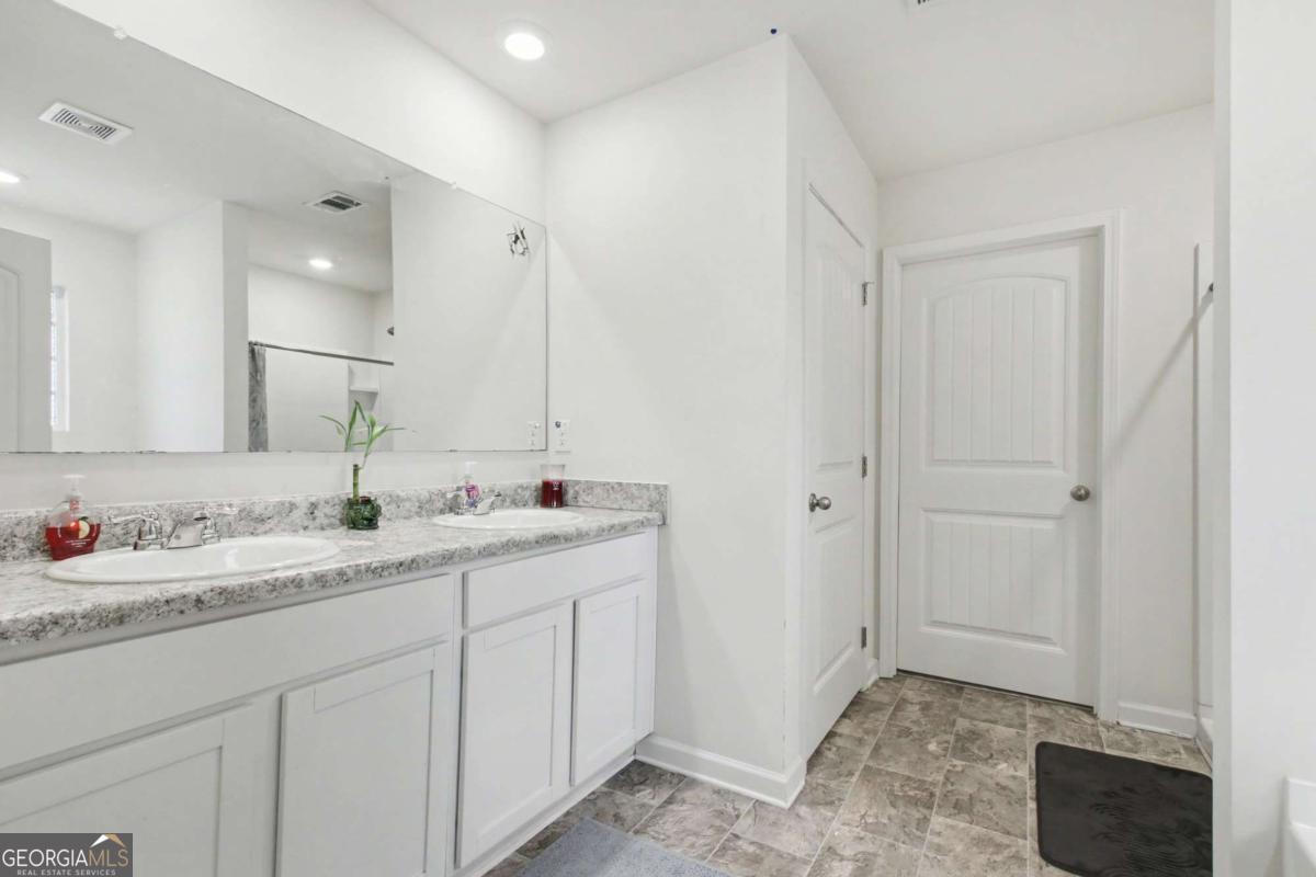 367 Hughes Lane Property Photo 16