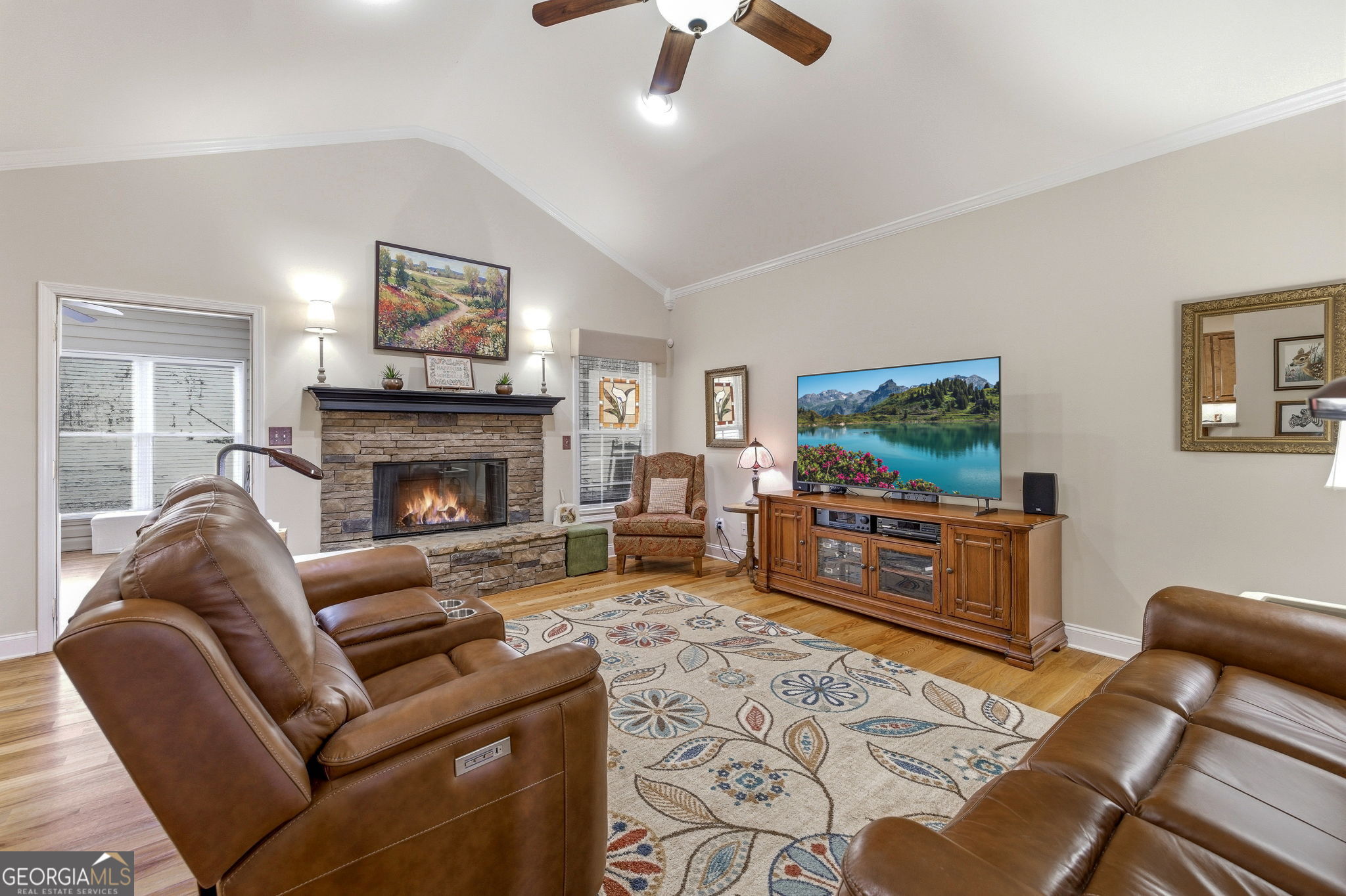 1046 Chase Road Property Photo 5