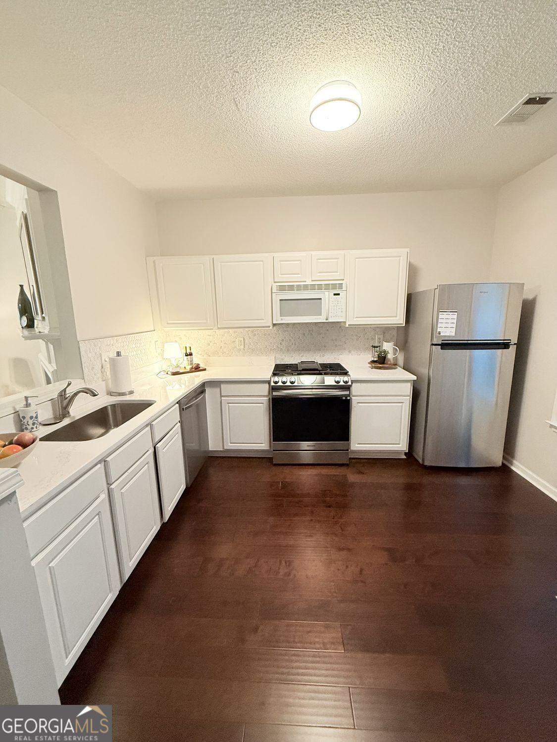 2290 Whitestone Place Property Photo 6